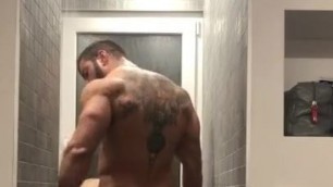 Muscle hunk shower fuck bareback